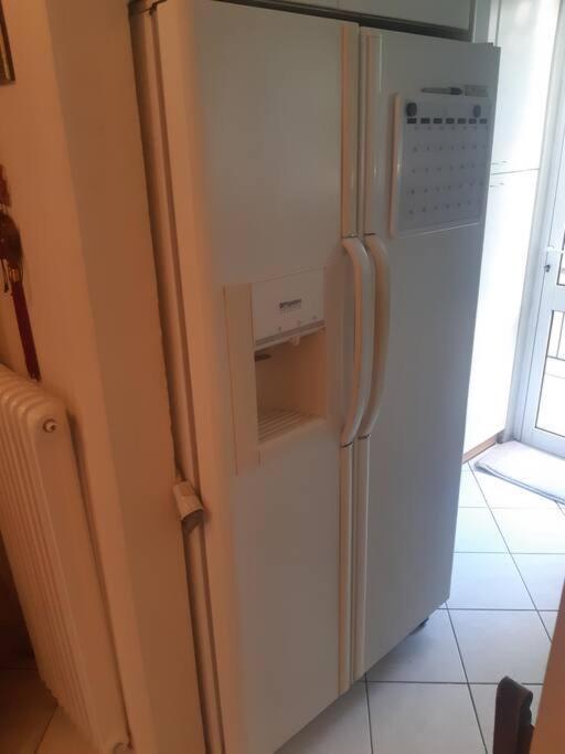 Classical Apartment At Lycabetus Hill Ateny Zewnętrze zdjęcie